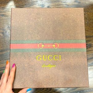 Women Gucci bag box- perfect shape- like new, no damages.